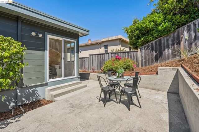 2328 Carquinez Ave, El Cerrito, CA 94530