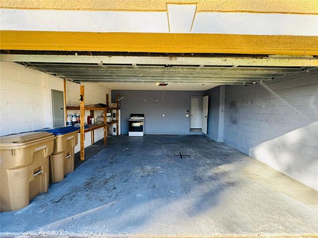 302 AYLESBURY COURT, Kissimmee, FL 34758