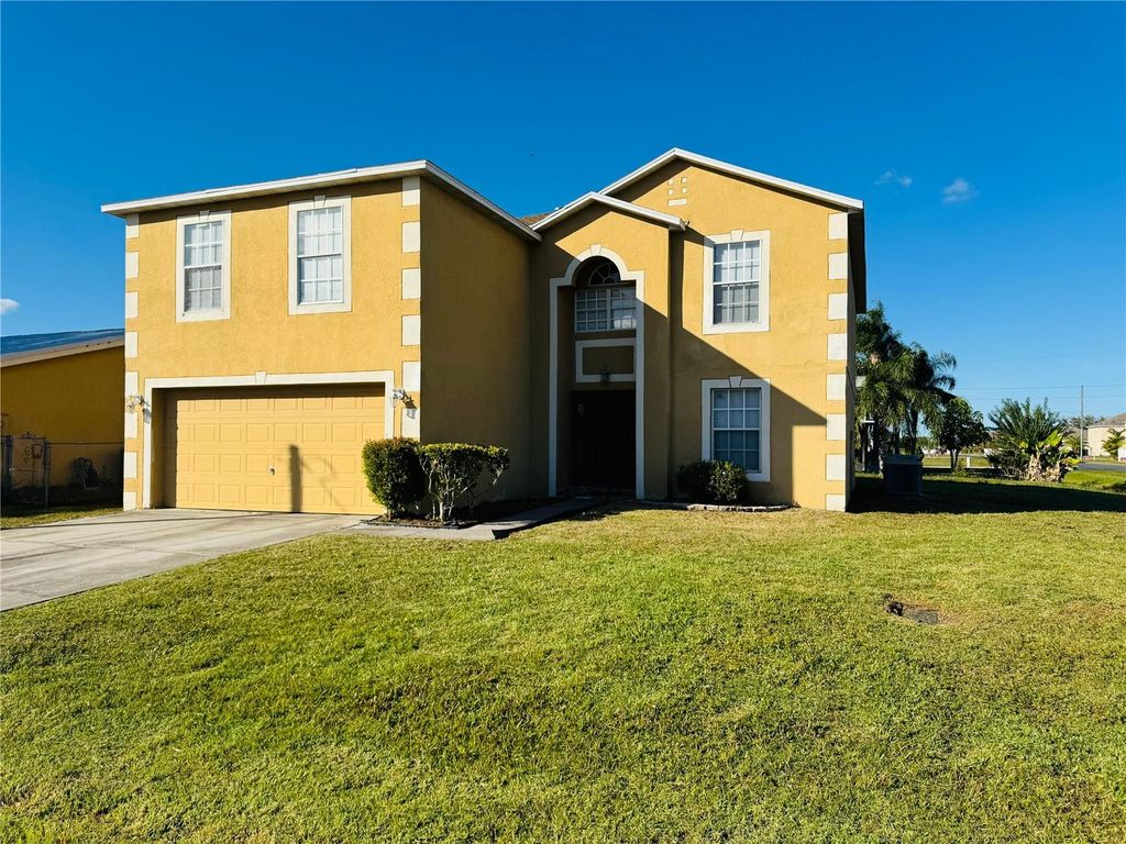 302 AYLESBURY COURT, Kissimmee, FL 34758