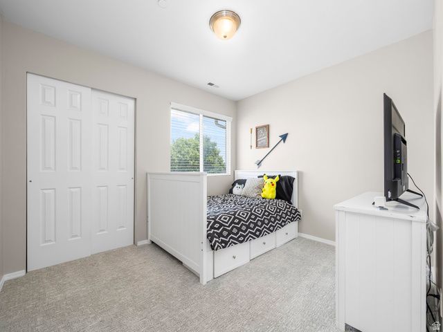 8482 S IVY GABLE DR, West Jordan, UT 84081