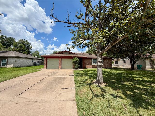 12426 Foxburo Drive, Houston, TX 77065