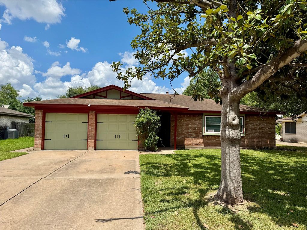 12426 Foxburo Drive, Houston, TX 77065