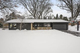 5010 Tomahawk Trail, Madison, WI 53705