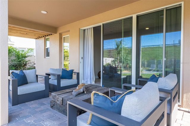 702 POINTE EMERSON BOULEVARD, Apopka, FL 32703