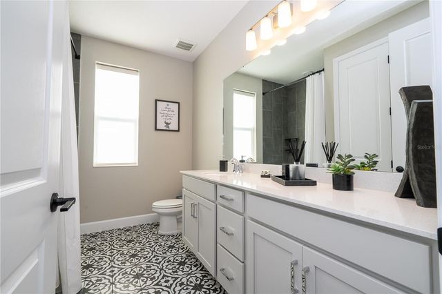 702 POINTE EMERSON BOULEVARD, Apopka, FL 32703