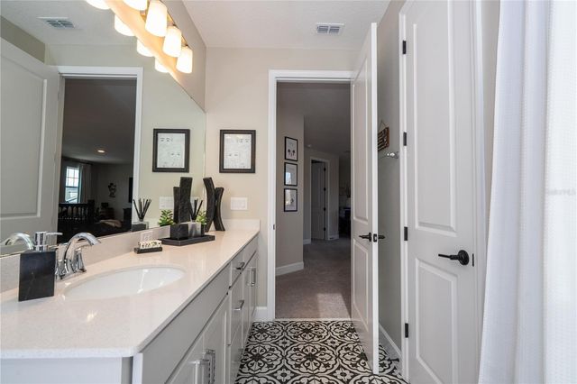 702 POINTE EMERSON BOULEVARD, Apopka, FL 32703