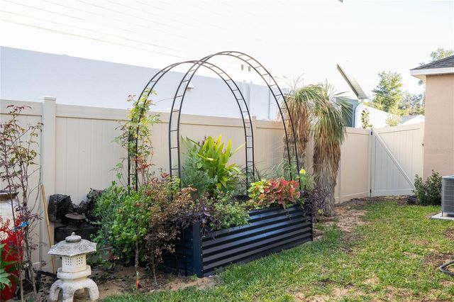 702 POINTE EMERSON BOULEVARD, Apopka, FL 32703