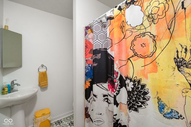 305 Sandbrook Drive, Noblesville, IN 46062