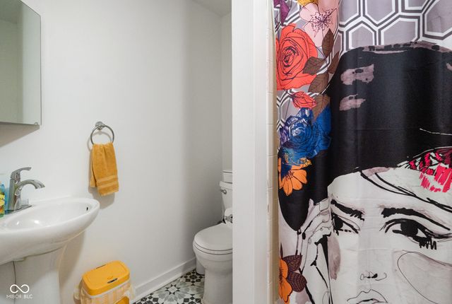 305 Sandbrook Drive, Noblesville, IN 46062