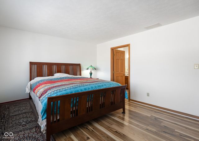 305 Sandbrook Drive, Noblesville, IN 46062