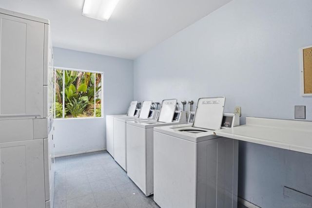 6864 Hyde Park Drive C, San Diego, CA 92119