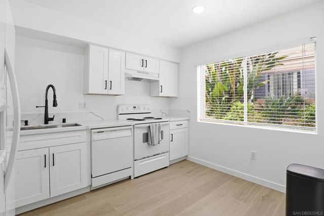 6864 Hyde Park Drive C, San Diego, CA 92119