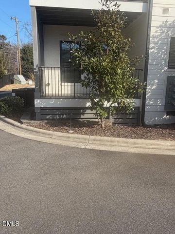 607 Smedes Place B, Raleigh, NC 27605