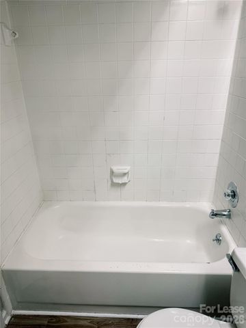 2802 Iron Gate Lane, Charlotte, NC 28212