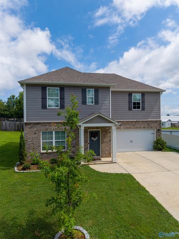 106 Briarwood Lane, Glencoe, AL 35905