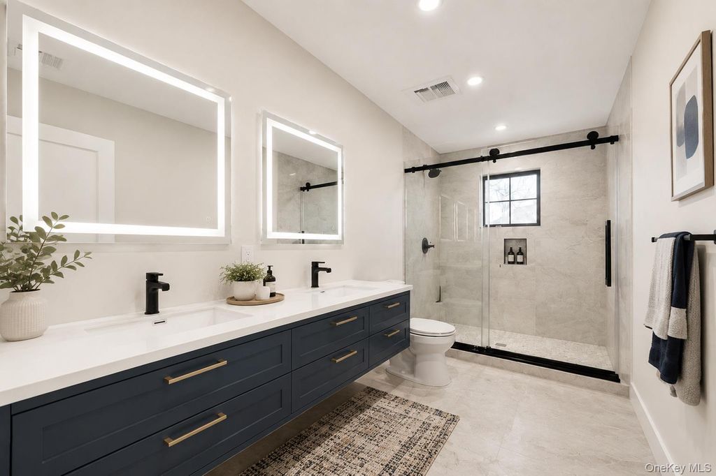 26 Cloverfield Road S, Valley Stream, NY 11581 — photo 5