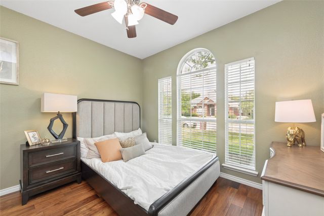 5909 Vineyard Lane, Mckinney, TX 75070