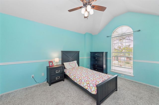 5909 Vineyard Lane, Mckinney, TX 75070