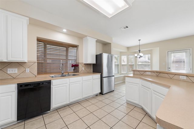 5909 Vineyard Lane, Mckinney, TX 75070