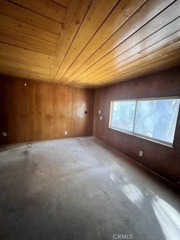 24988 Crest Forest, Crestline, CA 92325