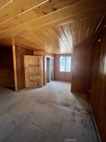 24988 Crest Forest, Crestline, CA 92325