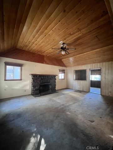 24988 Crest Forest, Crestline, CA 92325