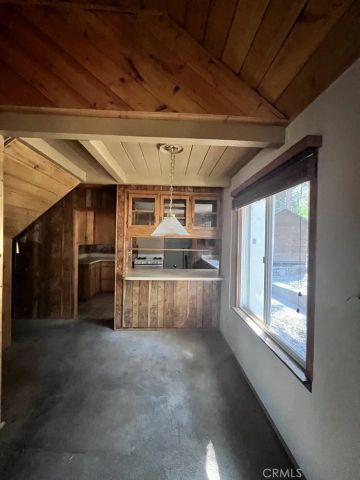 24988 Crest Forest, Crestline, CA 92325