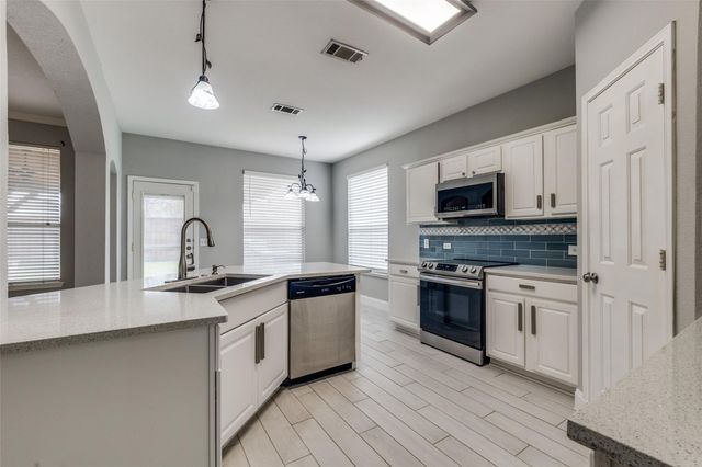1625 Mallard Drive, Corinth, TX 76210