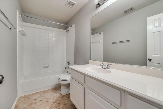 1625 Mallard Drive, Corinth, TX 76210