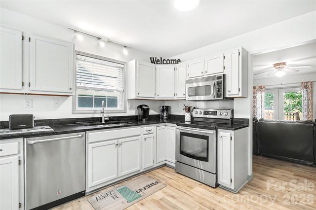 294 Riverview Boulevard, Lexington, NC 27292