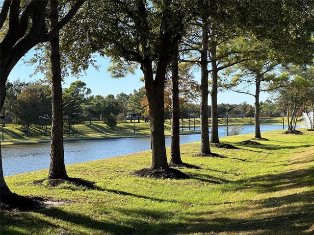 18718 Fairmont Springs Court, Cypress, TX 77429