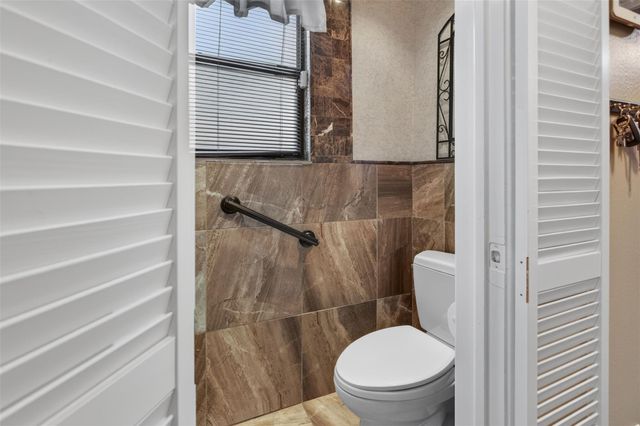 18311 Shireoak Drive, Houston, TX 77084