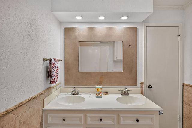 18311 Shireoak Drive, Houston, TX 77084