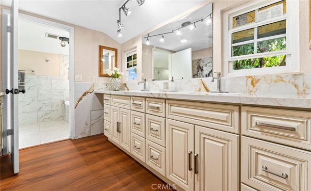 1236 E Sierra Madre, Glendora, CA 91741