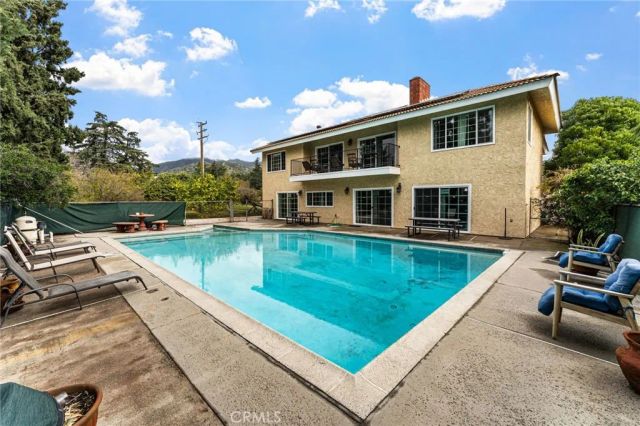 1236 E Sierra Madre, Glendora, CA 91741