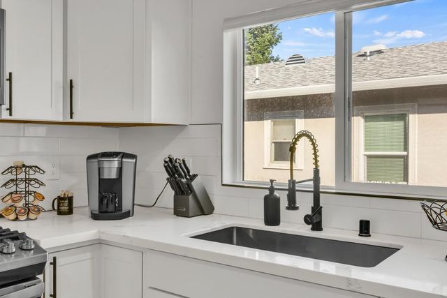 110 Brookview St, Roseville, CA 95678