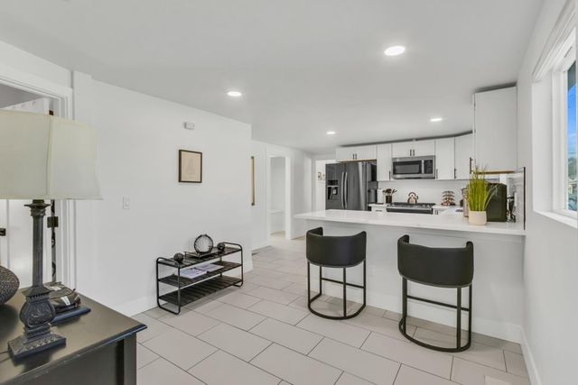 110 Brookview St, Roseville, CA 95678