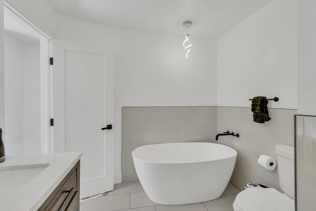 110 Brookview St, Roseville, CA 95678