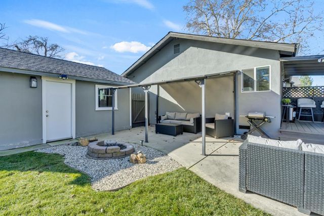 110 Brookview St, Roseville, CA 95678