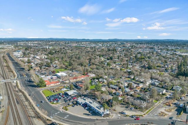 110 Brookview St, Roseville, CA 95678