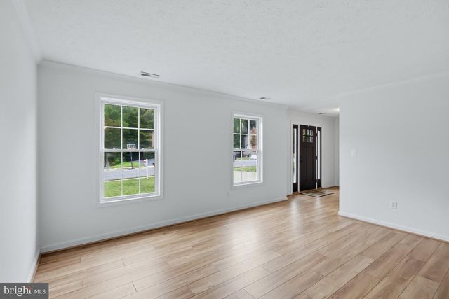 104 WESTMORLAND CT, La Plata, MD 20646
