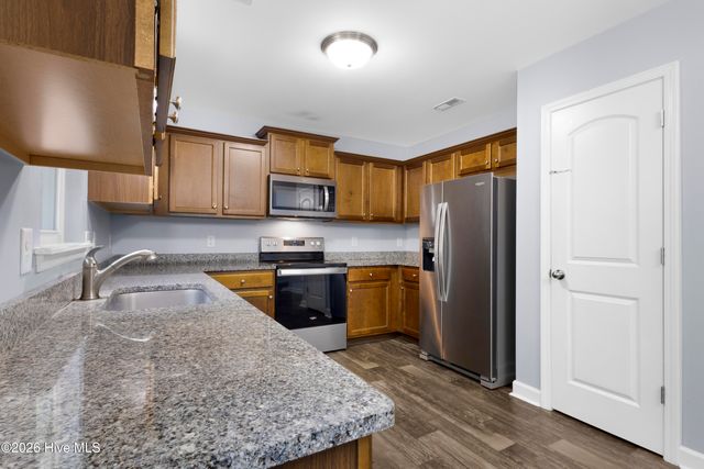 906 Gulf Chase Court, Sneads Ferry, NC 28460