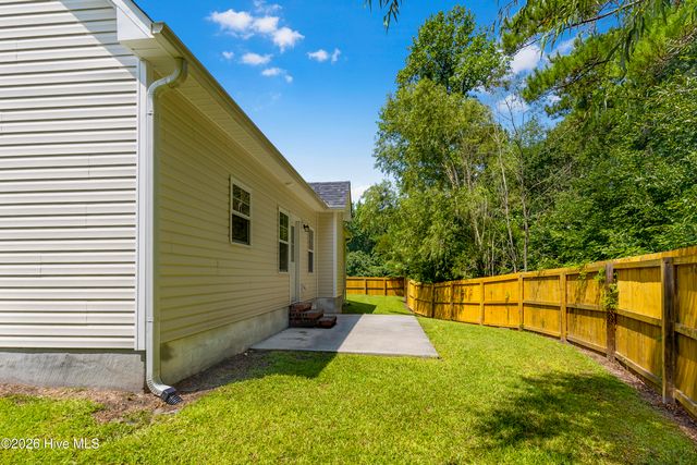 906 Gulf Chase Court, Sneads Ferry, NC 28460