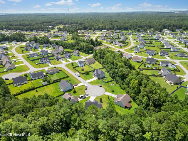 906 Gulf Chase Court, Sneads Ferry, NC 28460