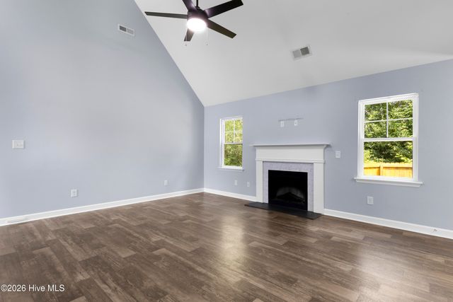 906 Gulf Chase Court, Sneads Ferry, NC 28460