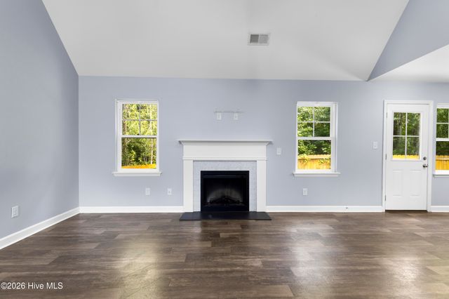 906 Gulf Chase Court, Sneads Ferry, NC 28460