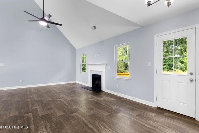 906 Gulf Chase Court, Sneads Ferry, NC 28460