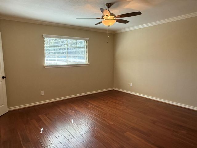 515 Tallowood Road 4, Houston, TX 77024
