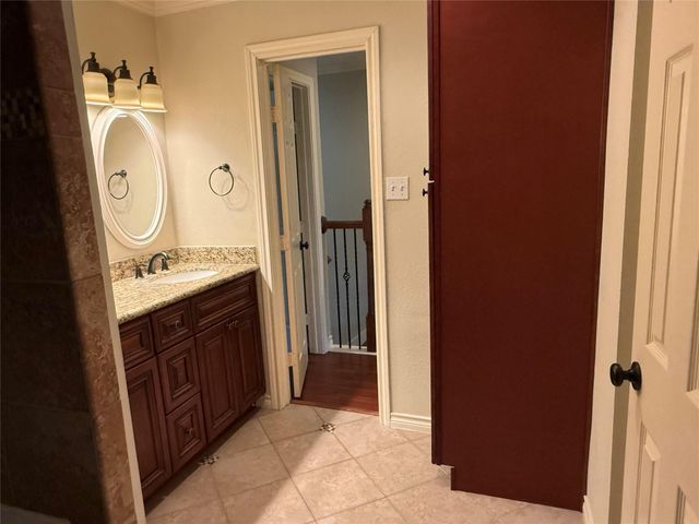 515 Tallowood Road 4, Houston, TX 77024