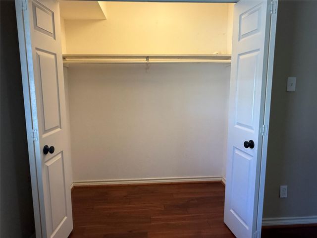 515 Tallowood Road 4, Houston, TX 77024